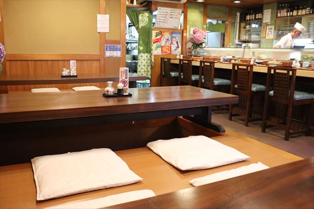 店舗内観